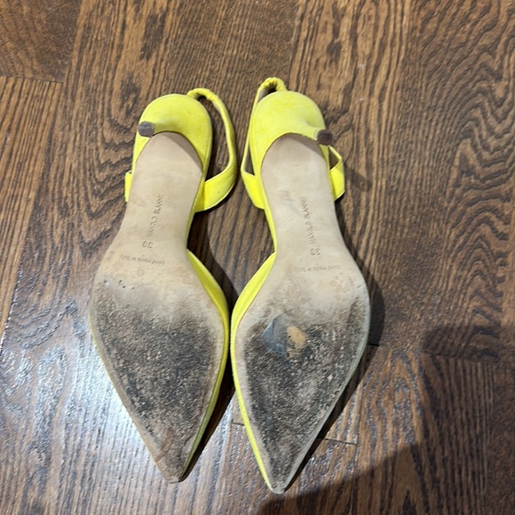Manolo Blahnik sued slingback - Picture 3 of 4